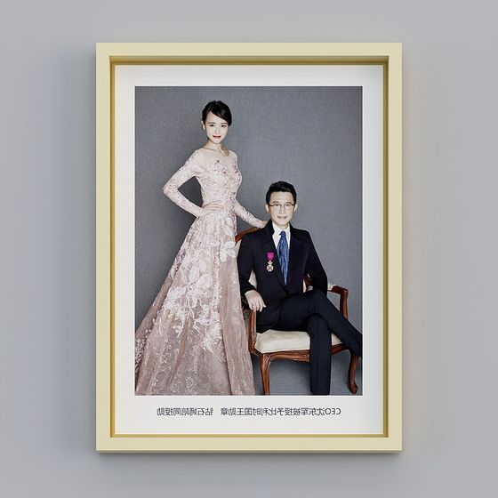 Elegant Low-Polygon 3D Model with Modern Aesthetic