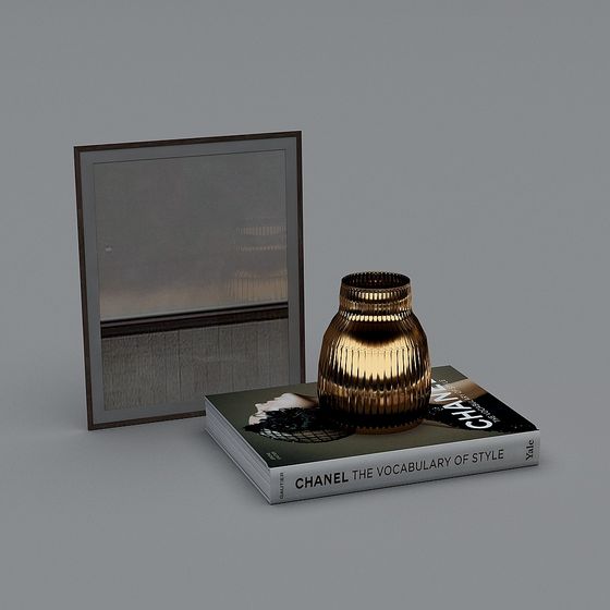 Luxurious Golden Vase 3D model