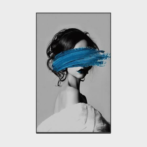 Flowing Art 3D Model with Low-Polygon Design