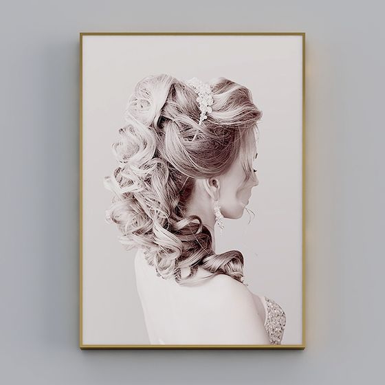 Elegant Bride 3D model