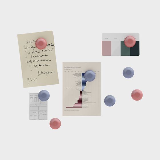 Low Poly Dreamy 3D Model with Soft Blue Gradient