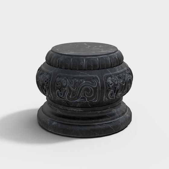 Eingeschnitzte Säulensteine