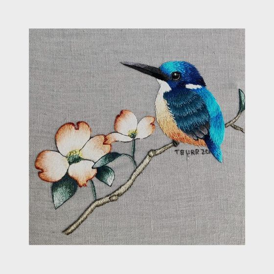 Exquisite Kingfisher and Floral Branch 3D model