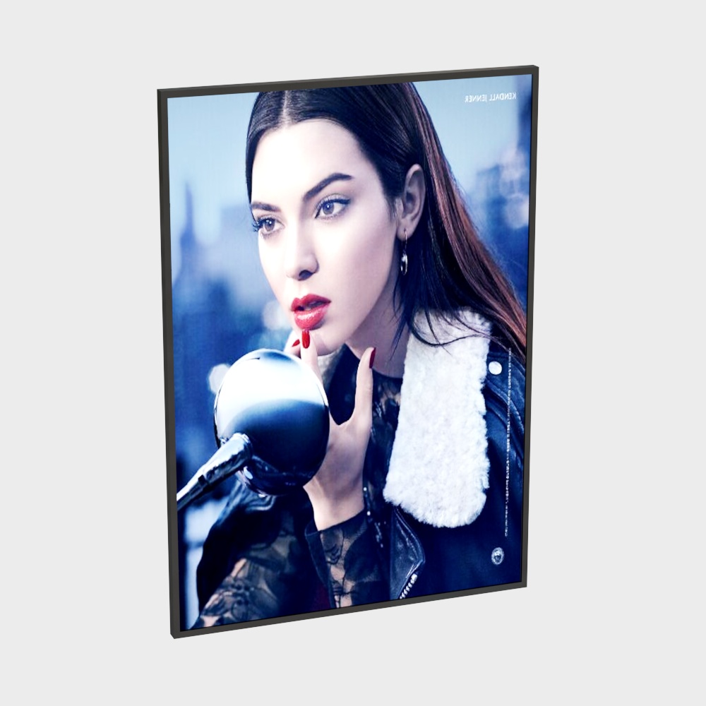 Beauty salon hanging paintings