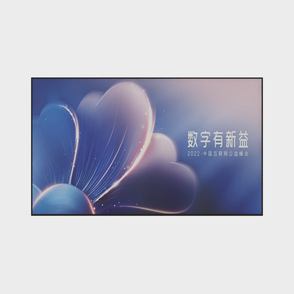 Màn hình Tivi treo tường.