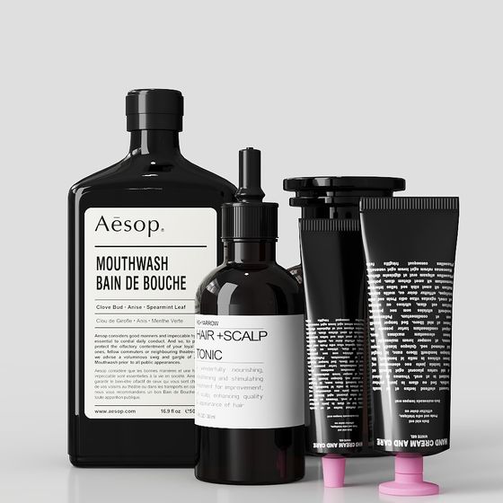 Produits de toilette pour salle de bain