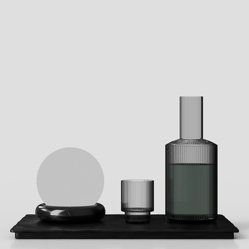 Такой выставленный вазы