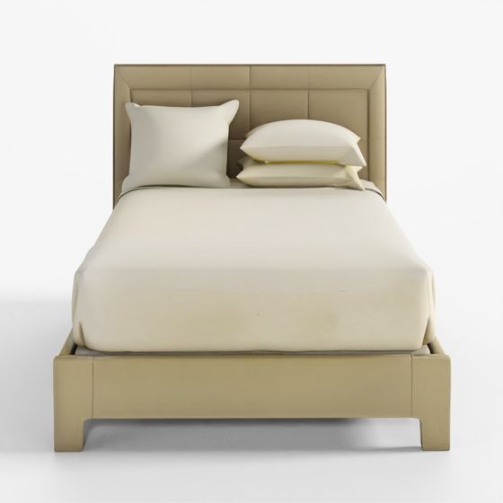 Madrigal Queen Low Headboard+1.689w,0.089d,1.448mh