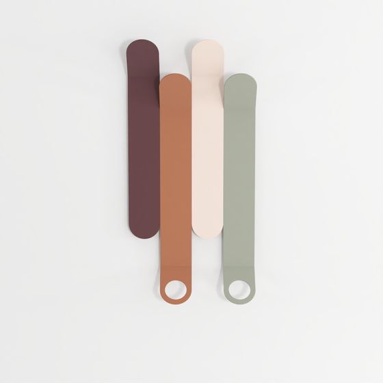 壁掛けプレートコートラック