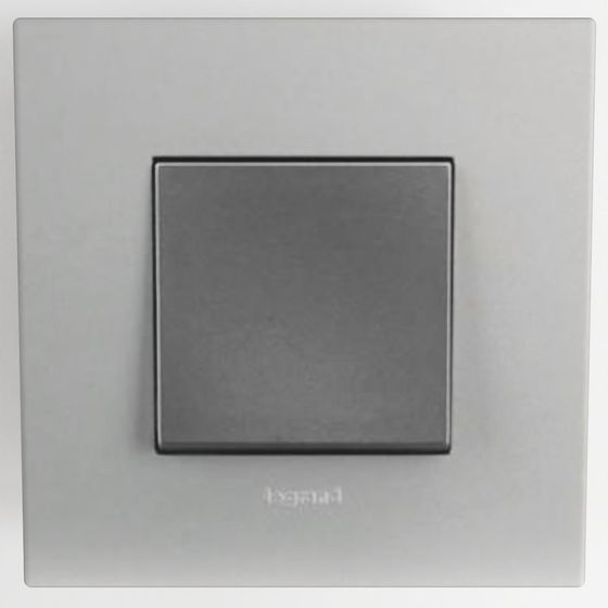 Arteor™ - Intermediate Switch - 10 AX - 250 V~ - 2 Modules