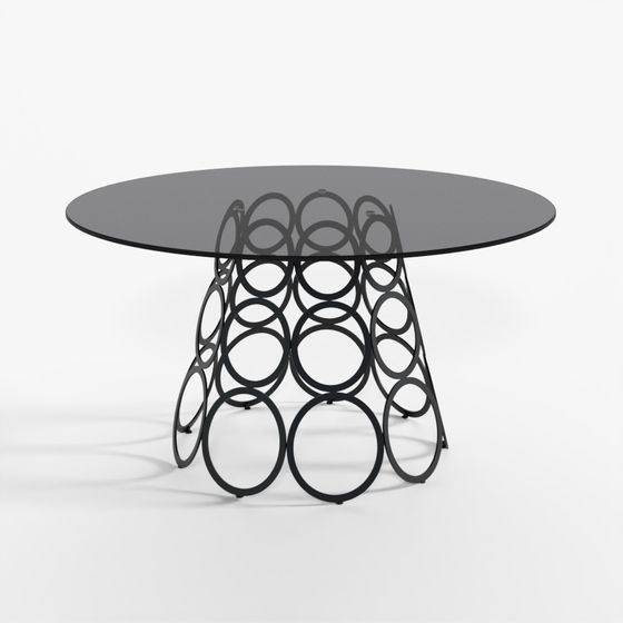 Круглый обеденный стол