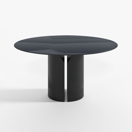 Круглый обеденный стол