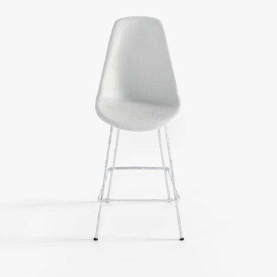 Eames geformter Kunststoff-Hocker