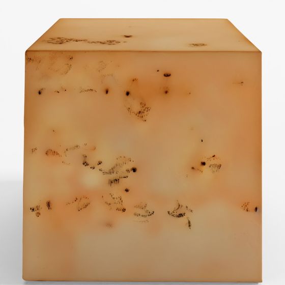 Mesa Auxiliar Cubo Brul de FERM LIVING